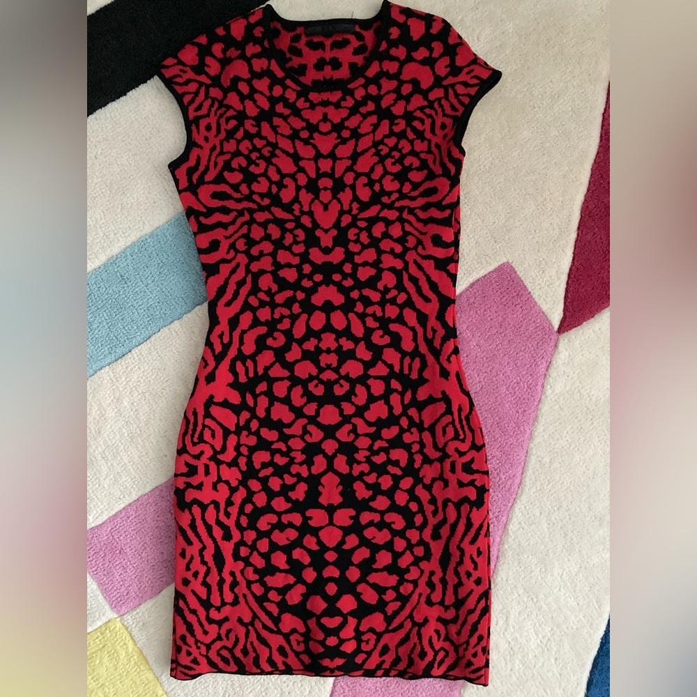 RVN Jacquard Crew Neck Red Black Leopard Cheetah Animal Mini Bodycon Dress XS